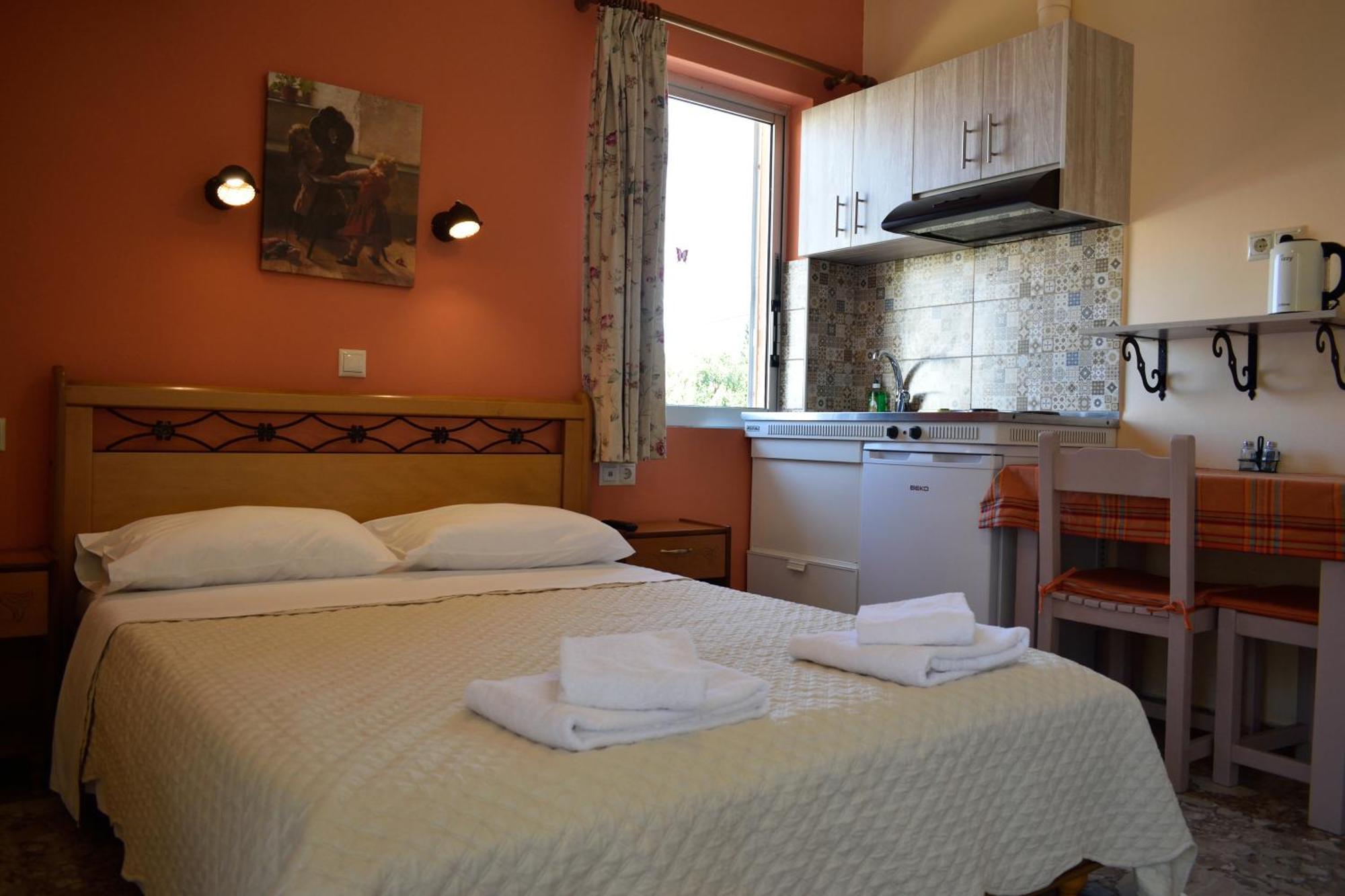 Stamoulis Apartments Agia Efimia エクステリア 写真