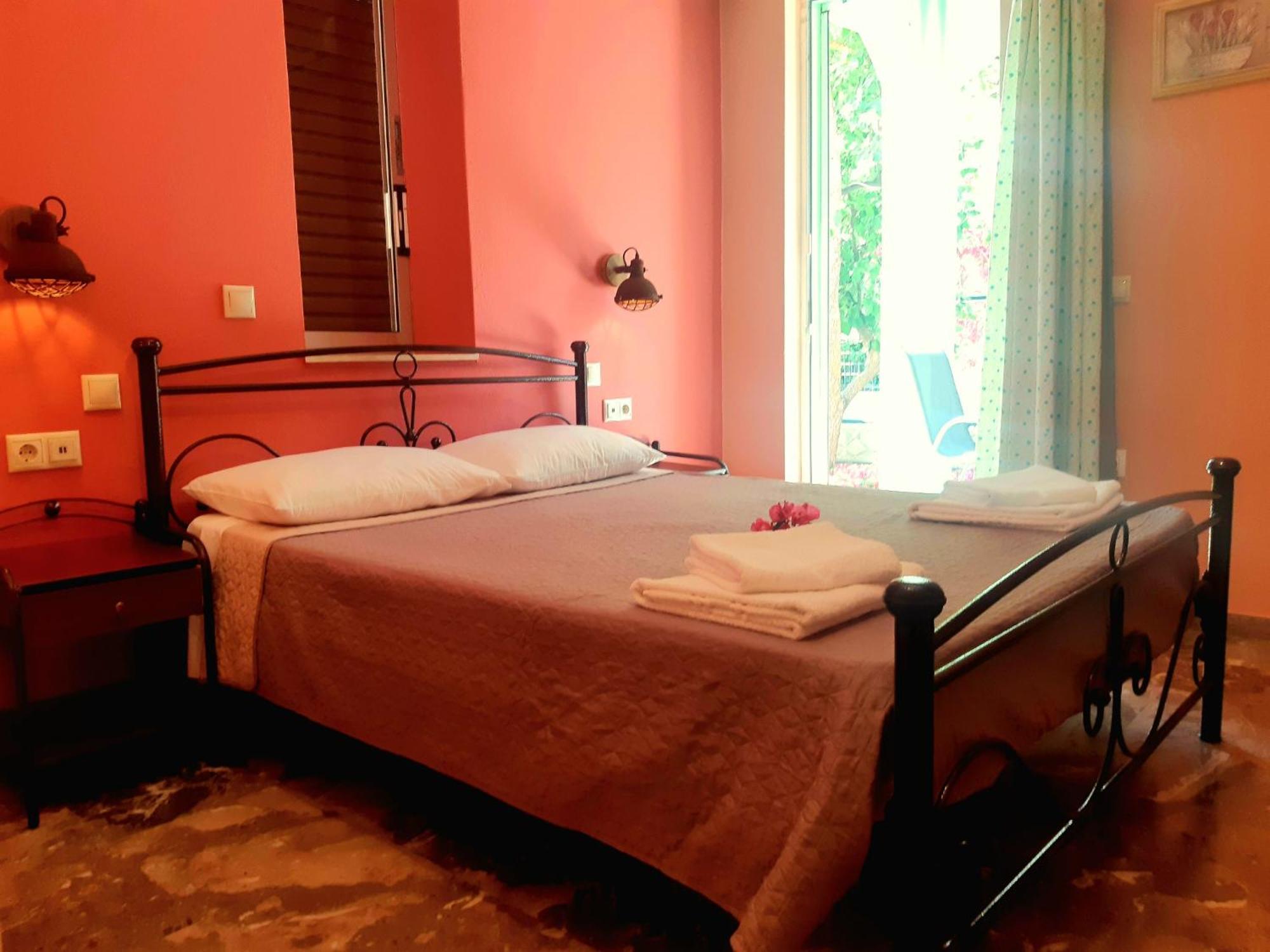 Stamoulis Apartments Agia Efimia エクステリア 写真
