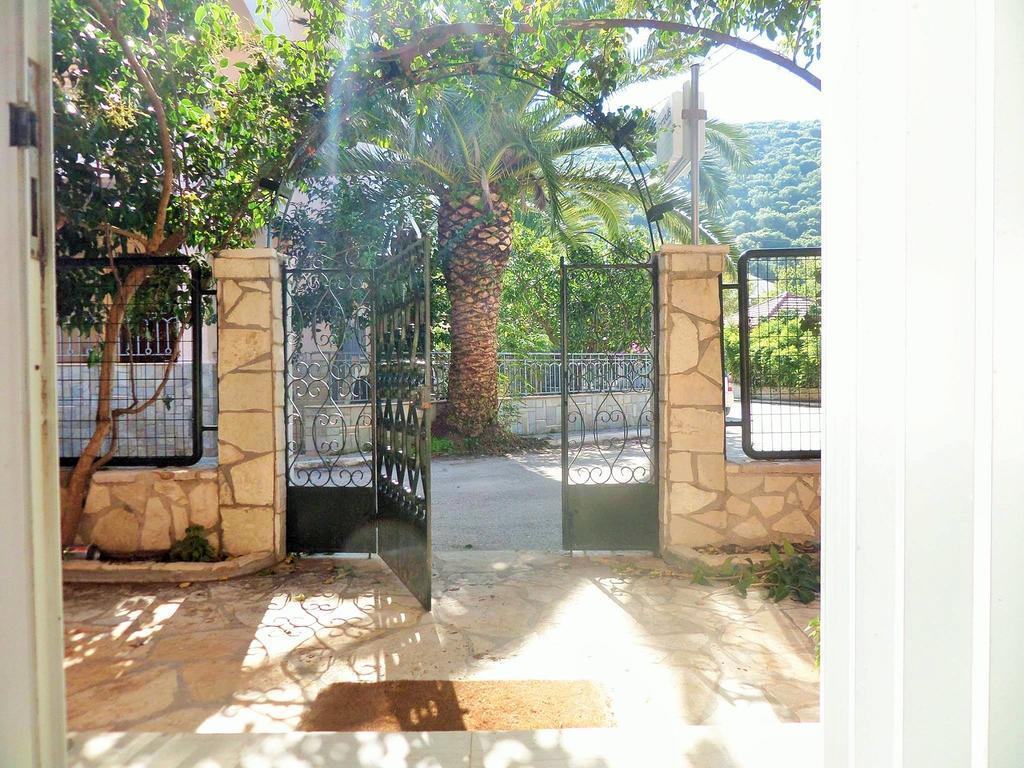 Stamoulis Apartments Agia Efimia エクステリア 写真