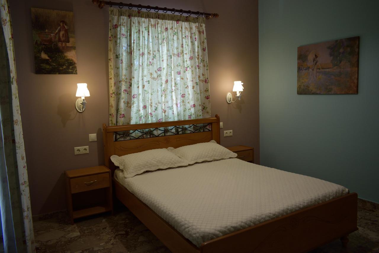 Stamoulis Apartments Agia Efimia エクステリア 写真
