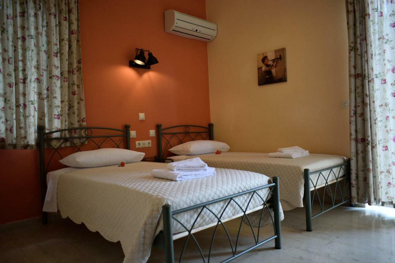 Stamoulis Apartments Agia Efimia エクステリア 写真