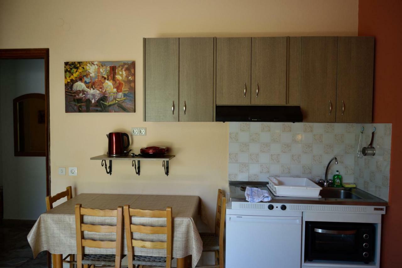 Stamoulis Apartments Agia Efimia エクステリア 写真